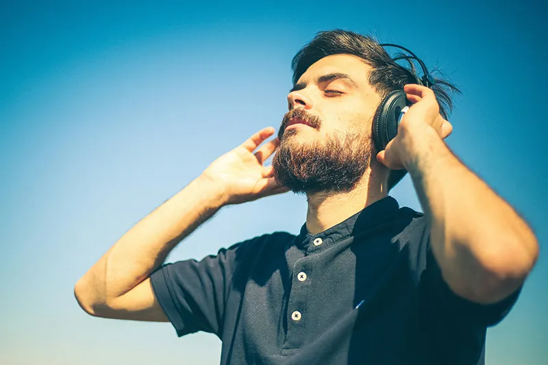 bivokale trance mit kopfhörer